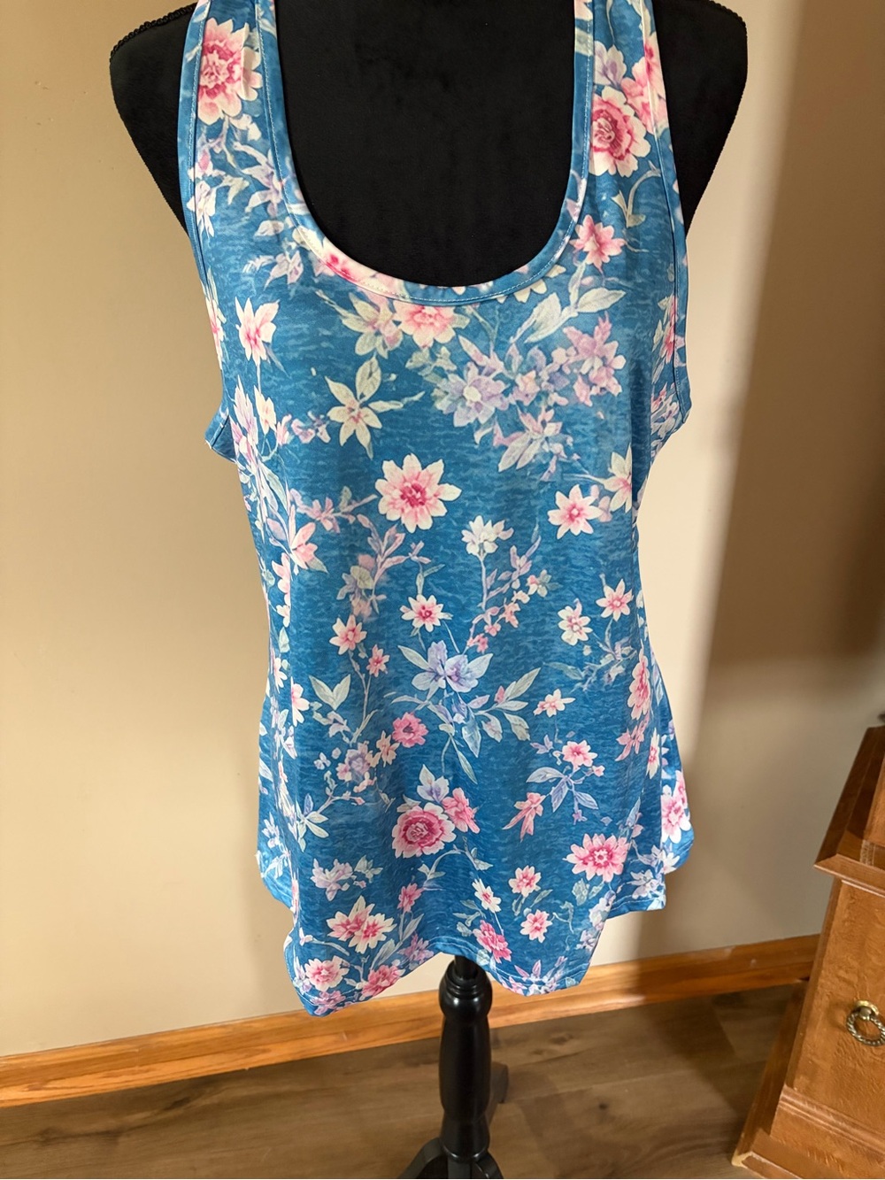 Floral Scoop Neck Blue Tank Top with Pink Accents